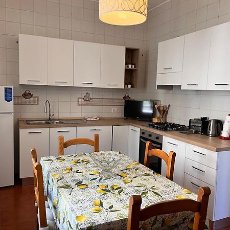 Lilla'S House - Amalfi Square & Close The Beach Bagian luar foto